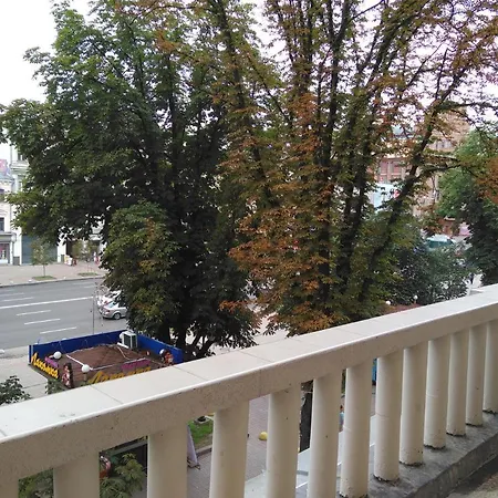 с террасой, крещатик 29, бессарабка Apartment Kyiv