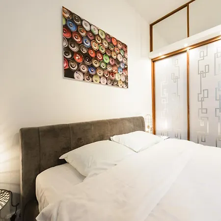 с террасой, крещатик 29, бессарабка Apartment Kyiv